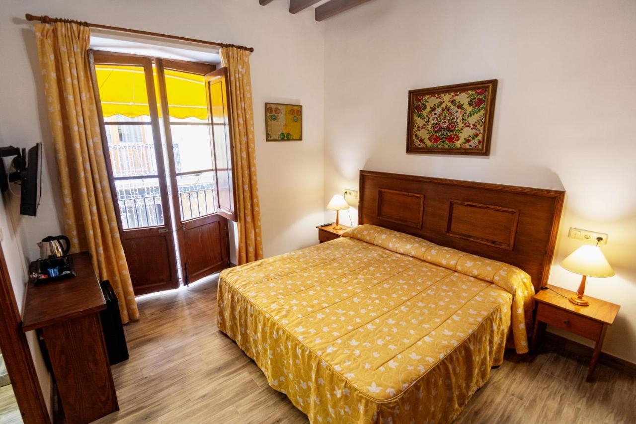 Hostal Loreto Denia Kültér fotó