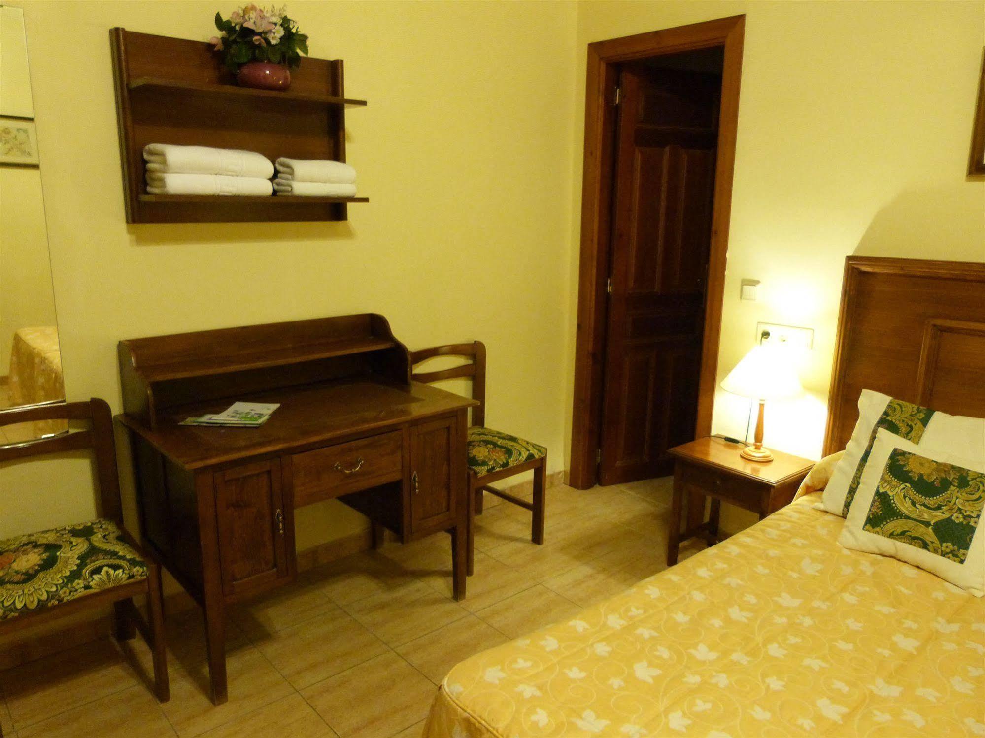 Hostal Loreto Denia Kültér fotó