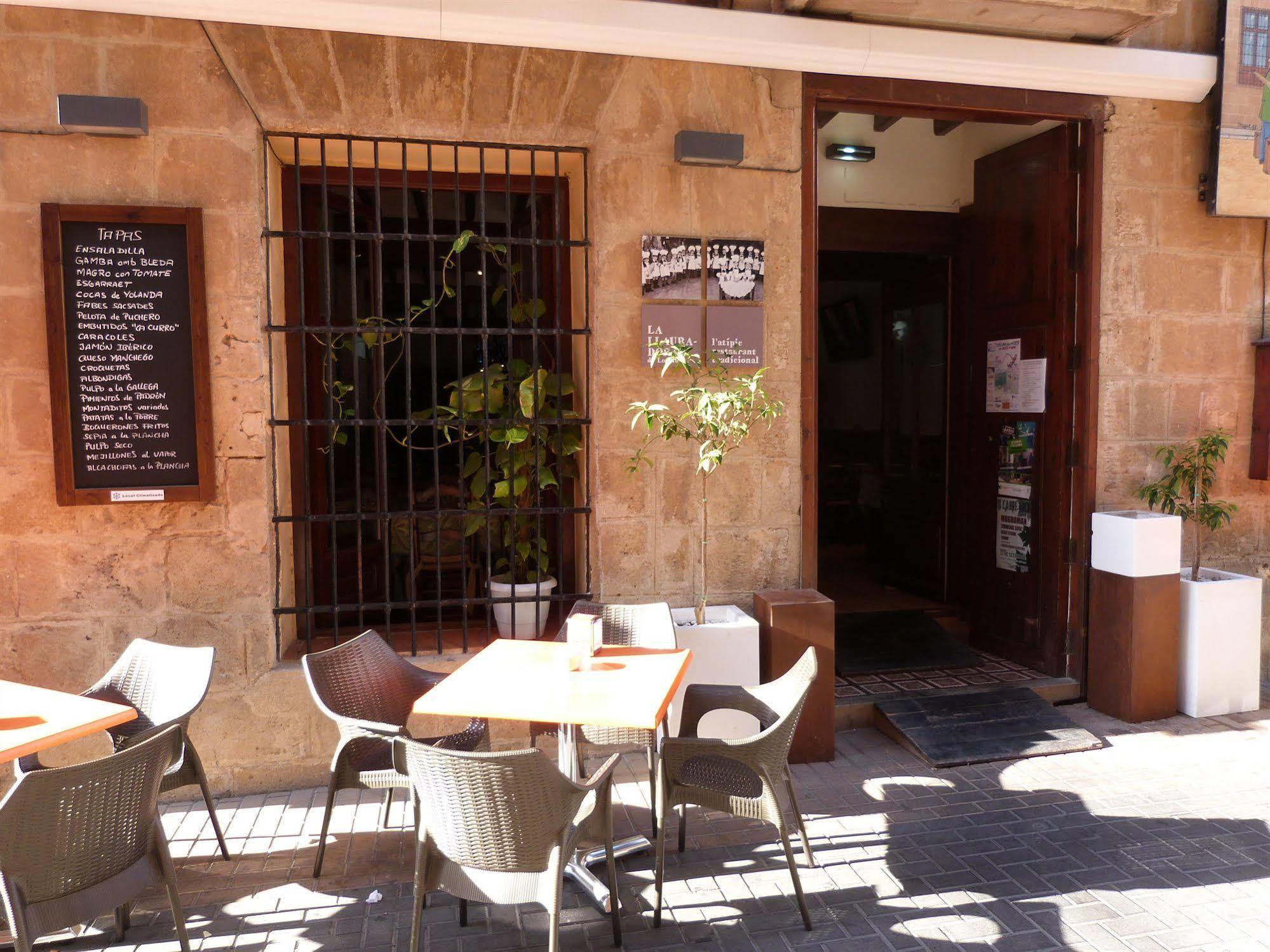 Hostal Loreto Denia Kültér fotó